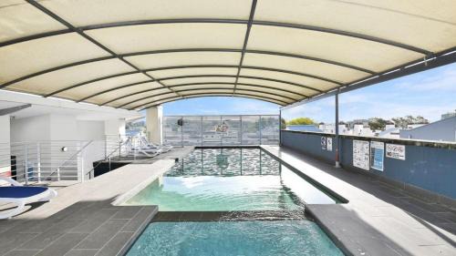 Chippendale Apartment | Modern 1-Bed Apartment with Pool, Gym & Parking