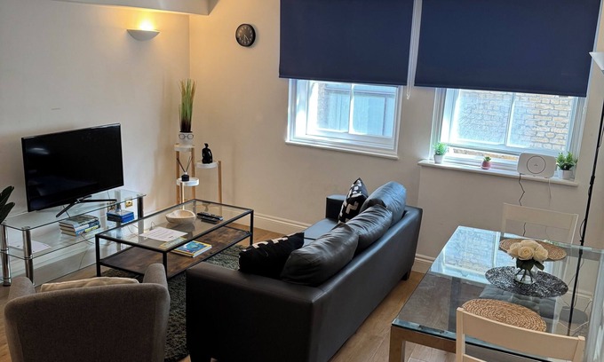 Shoreditch Apartment | Modern 1 Bed Flat, Liverpool Street
