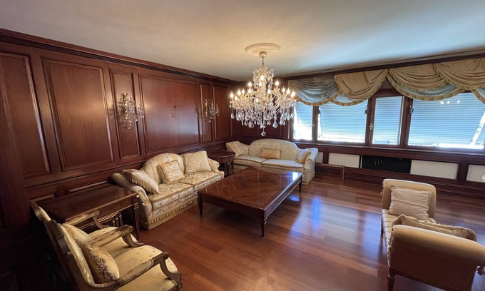 Bakırkoy House | Modern 1 Bedroom Garden Apartment in Center Easy Transportation w/ King Bed