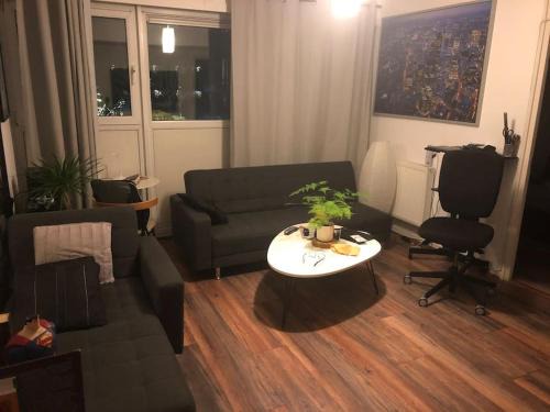 St. George's Apartment | Modern 1 bedroom near Camden