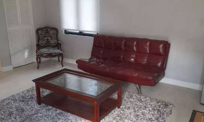 Oracabessa Cottage | Modern 1 Bedroom with pool next to Goldeneye