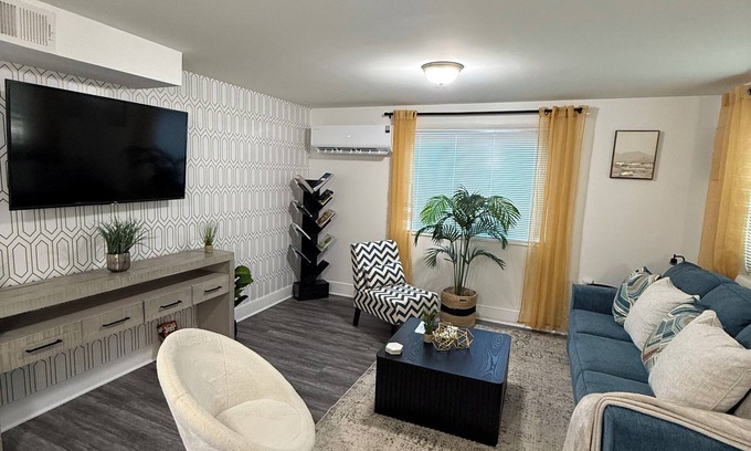 District Heights Bed & Breakfast | Modern 1BR Near DC – Quiet Comfort, Fast Commute