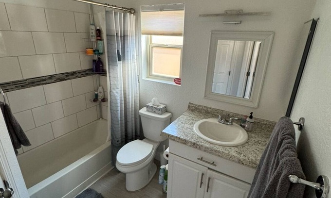 Tucson House | Modern 2 bed/2bath house off Orange Grove & I-10 with Alarm/Wifi/PETS welcome