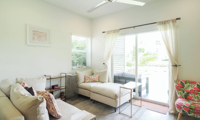 West Bay Condo | Modern 2 bed in West Bay with pool and gym