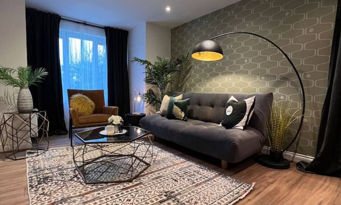 Belle Vue Apartment | Modern 2 Bedroom Aesthetic Apt