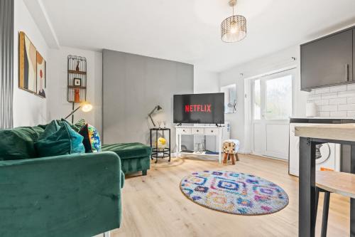 Newport Apartment | Modern 2-Bedroom Flat in Newport near City Centre