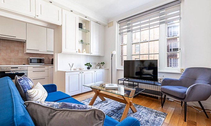 Lancaster Gate Apartment | Modern 2 Bedroom Flat Near Queensway