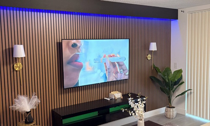 Sunrise Apartment | Modern 2-bedroom UNIT withBEAUTIFUL FINISHES.