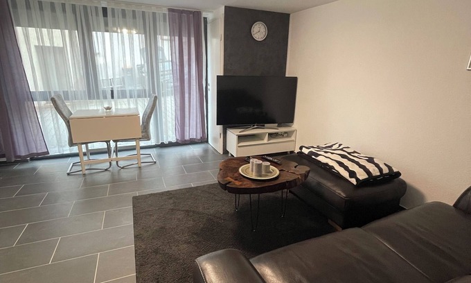 Dagersheim Apartment | Modern 2-room apartment near Daimler