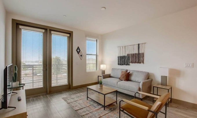 Tempe Apartment | Modern 2BR CozySuites on Town Lake waterfront! 13