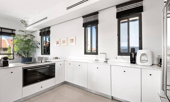Neve Tzedek Apartment | Modern 2BR Private House Neve Tsedek by HolyGuest
