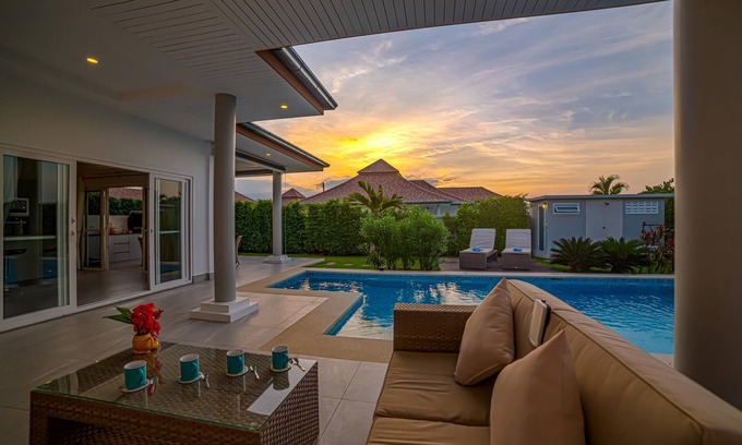 Hua Hin Villa | Modern 3 Bedroom Pool Villa MP67