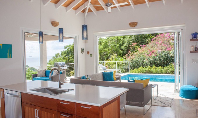 Monte Villa | Modern 3bdrm Villa, Stunning South Shore Views, Full A/C, Pool, 24/7 Concierge!