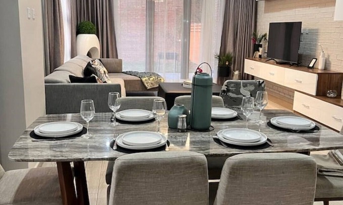 Greendale House | Modern 3bed oasis Secure private