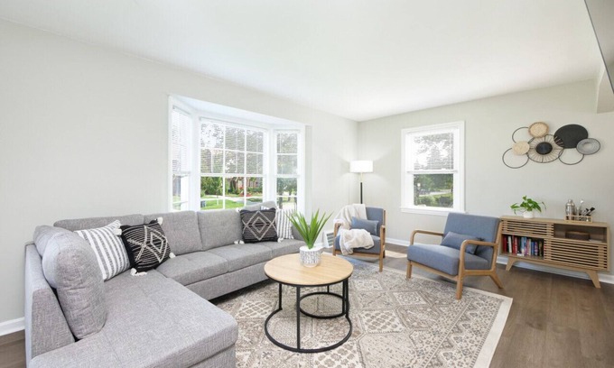 University Heights Apartment | Modern 3BR home next to park, office space, & more