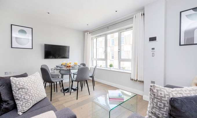 Vincent Square Apartment | Modern 3BR in Westminster - London Centre