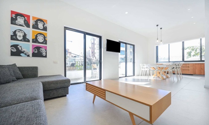 Old North Apartment | Modern 3BR Next to Gordon by HolyGuest