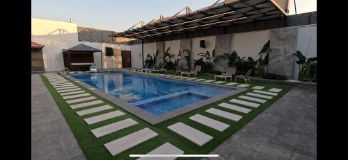 Al-Maghtas Ski Chalet | Modern 3BR Villa with Pool