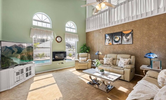 Lindfields Villa | Modern 4BR Home | Private Pool + Near Disney