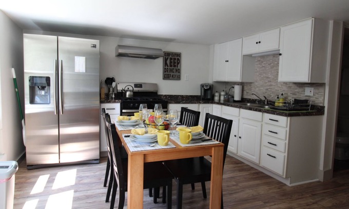Waterbury Apartment | Modern and charming village apartment