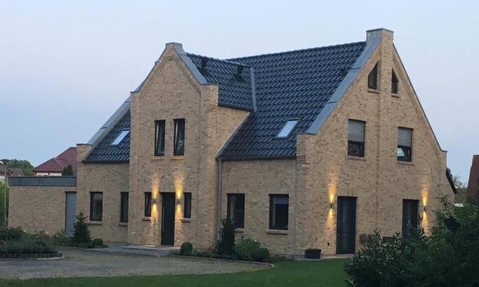 Leer Apartment | Modern and cozy apartment in Loga, near the Evenburg and Ostfriesland hiking trail