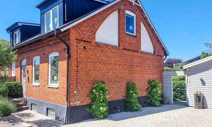 Ystad House | Modern and comfortable semi-detached house in the town of Ystad!