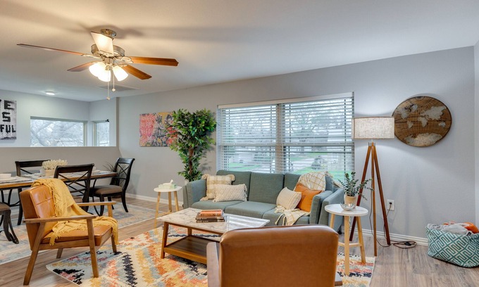 Fort Worth Apartment | Modern and Cozy 2 Bd 2 Bth Minutes to Downtown