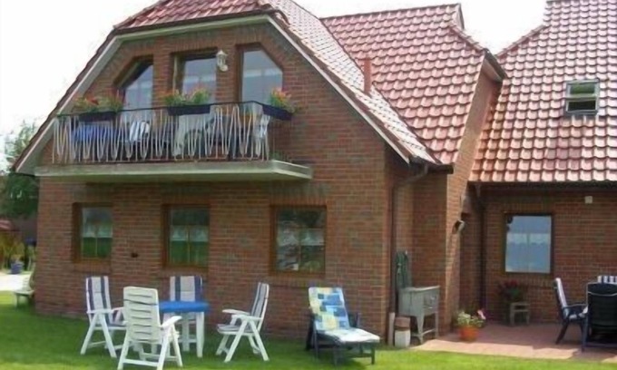 Westerbur House | Modern and cozy Apartment incl. WLAN etc. in quiet location, east fr. North Sea,
