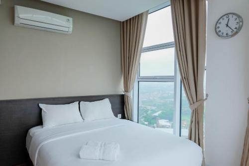 Tangerang Apartment | Modern and Luxurious 2BR Brooklyn Apartment By Travelio