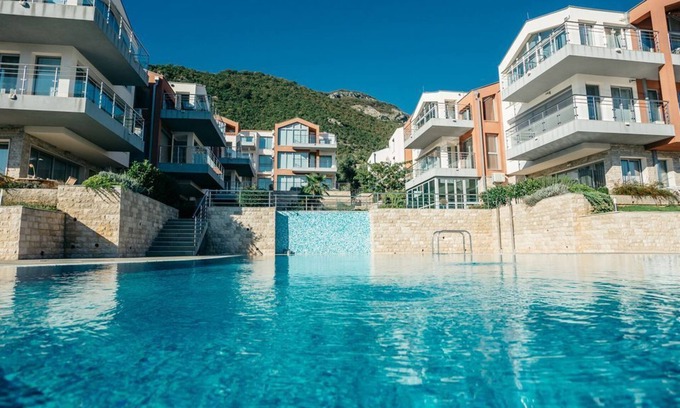 Denovici Apartment | Modern and Luxury Apartment/Acacia Hill/Kotor Bay Stunning View/Infinity Pool