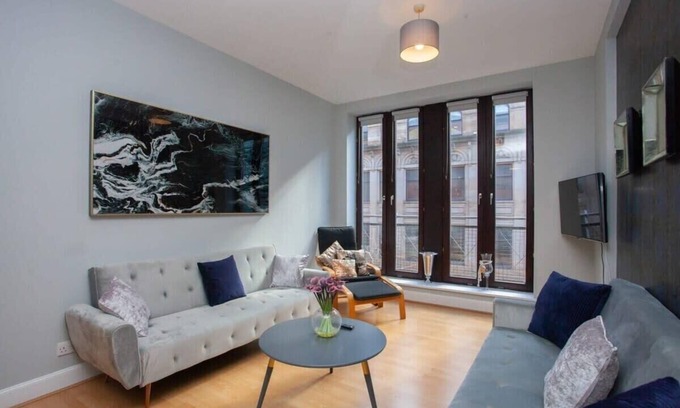 City Centre Glasgow Condo | Modern and refurbished Flat in Merchant City