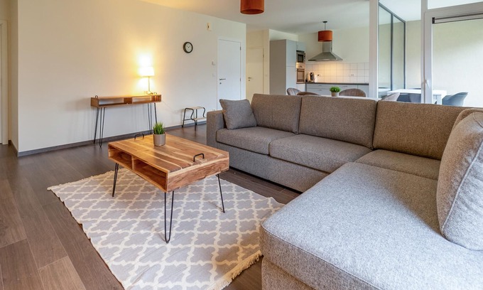Buellingen Apartment | Modern and spacious vacation apartment near the Bütgenbach reservoir.
