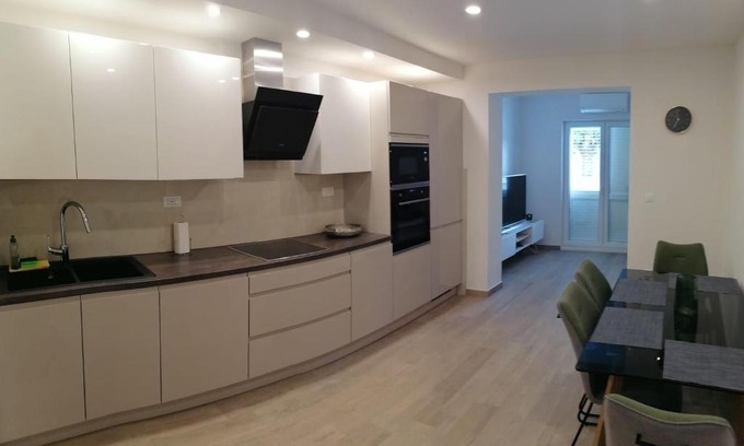 Donja luka Apartment | Modern Apartman LaLu Makarska