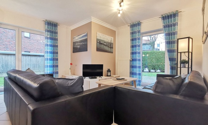 Horumersiel Condo | Modern apartment 70 sqm garden, design bathroom, near the beach, free WiFi