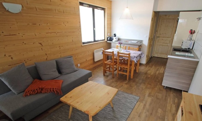 Mijoux Apartment | Modern apartment Ideal for a couple.