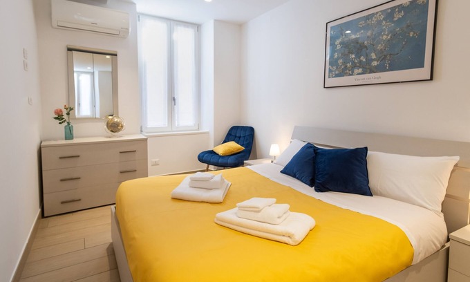 Borgo San Leonardo Apartment | Modern apartment in period building