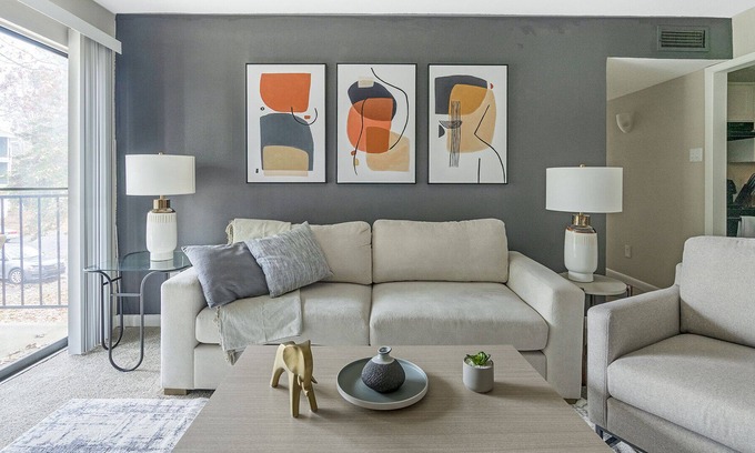 Northwest Raleigh Apartment | Modern Apartment in Prime Location (ID1187X140)