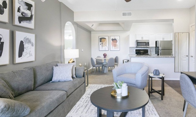 Cortaro Apartment | Modern Apartment in Prime Location (ID9503X29)