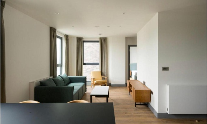 Tottenham Hale Apartment | Modern Apartment in Tottenham, London