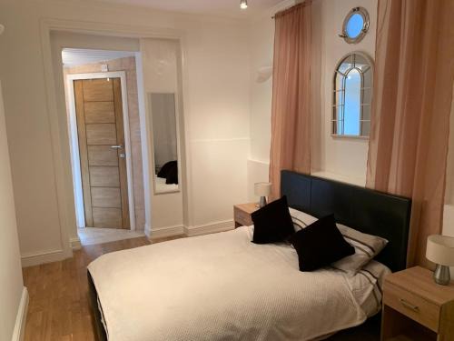 South Twickenham Apartment | Modern Apartment in Twickenham Highstreet