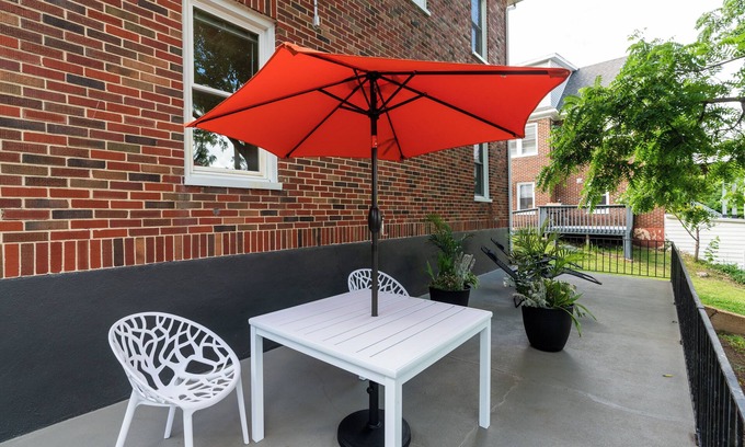 Waynesboro Apartment | Modern Apartment Near Downtown Waynesboro w/Full Kitchen and Large Outdoor Patio