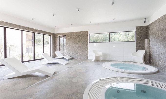 Vers-Pont-du-Gard Apartment | Modern apartment near the Pont du Gard