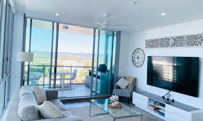 Southport Apartment | Modern Apartment with great Amenities