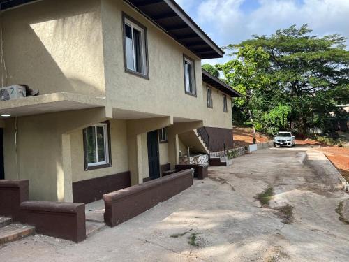 Constant Spring Apartment | Modern Apartments Just Minutes from Manor Park