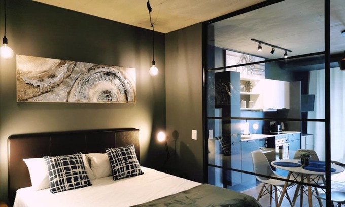 Cape Town City Centre Apartment | Modern Apartments