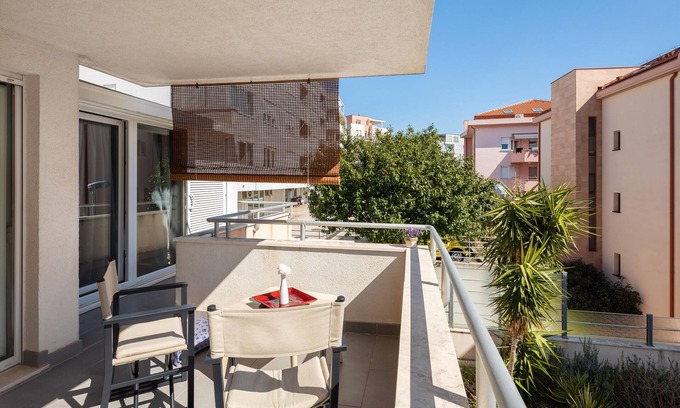 Bacvice Apartment | Modern apt. with terrace, 4 min walk to the beach