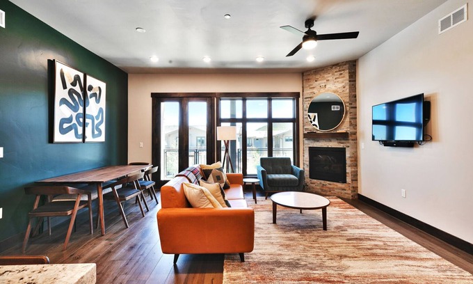 Park City Condo | Modern Blackstone Residence - 2BD/2.5BA