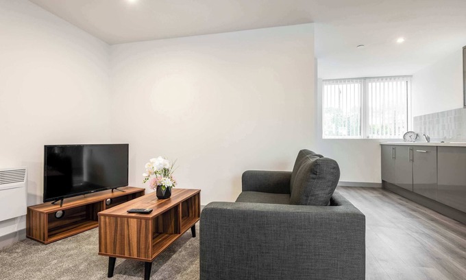 Yeadon Apartment | Modern & Bright 1 Bedroom Apartment in Yeadon