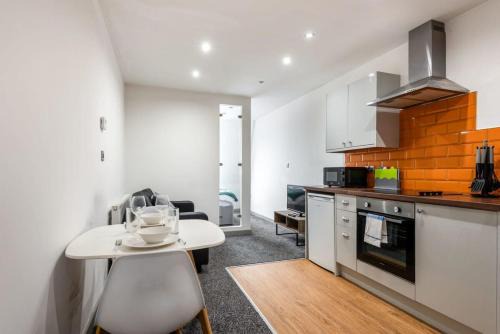 Halifax Apartment | Modern Budget 1 Bed Flat in Halifax Centre