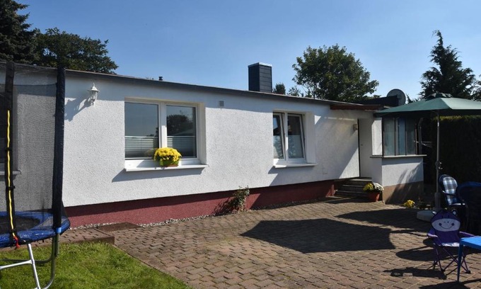 Kroepelin House | Modern Bungalow in Kröpelin with Garden